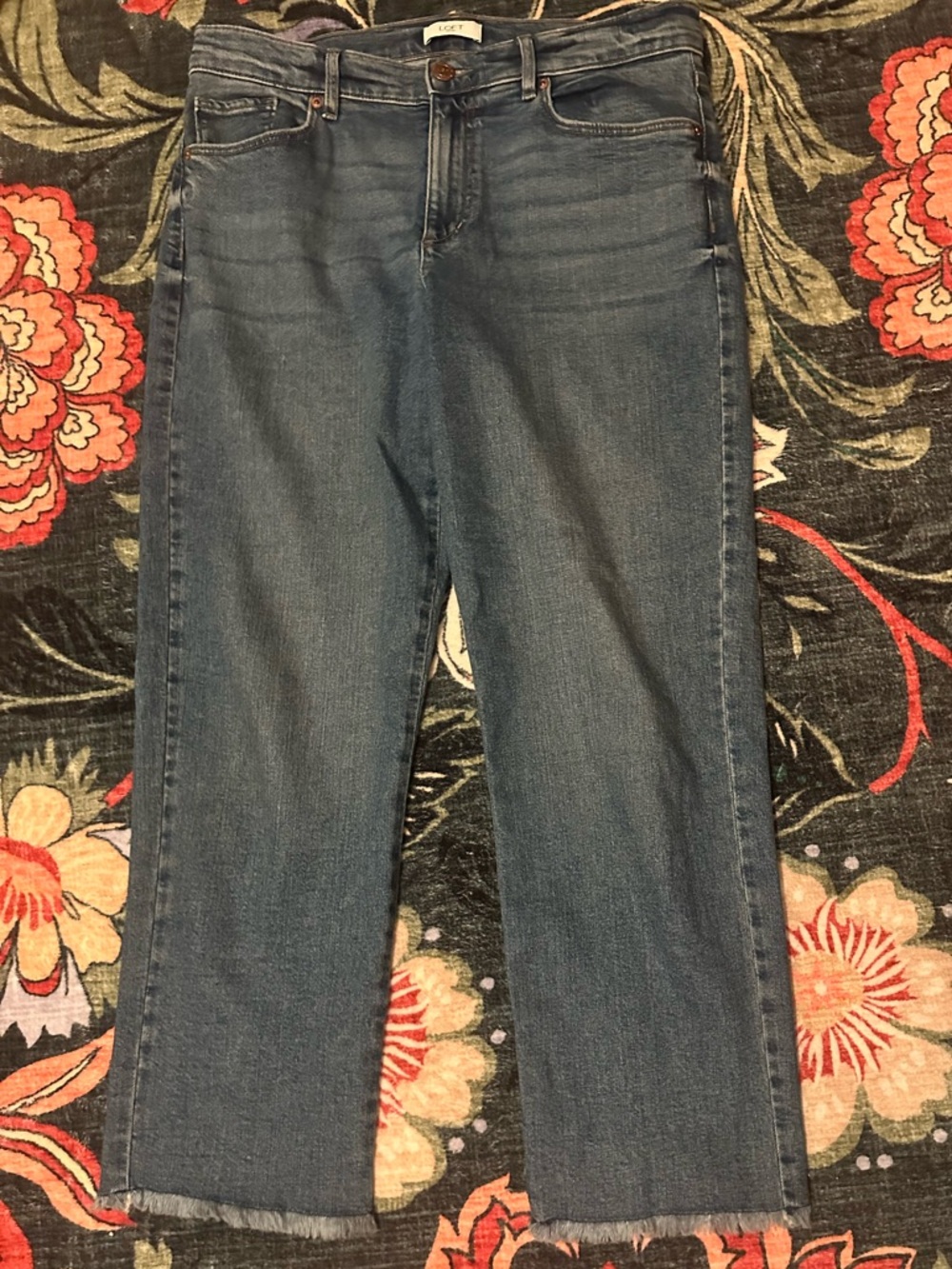 3/$25 👖 LOFT Outlet Straight Crop Jeans Frayed Hem Size 8 / 29
